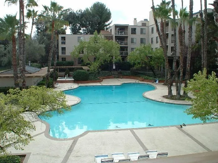 Main pool1