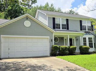 3433 Pondridge Ct, Charlotte, NC 28269