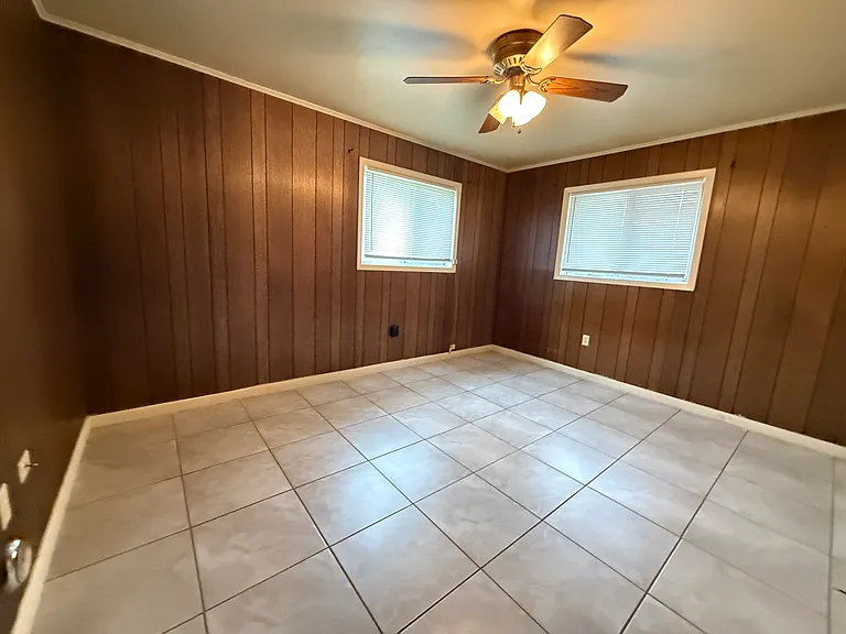 114 Brockton Dr — Photo 12