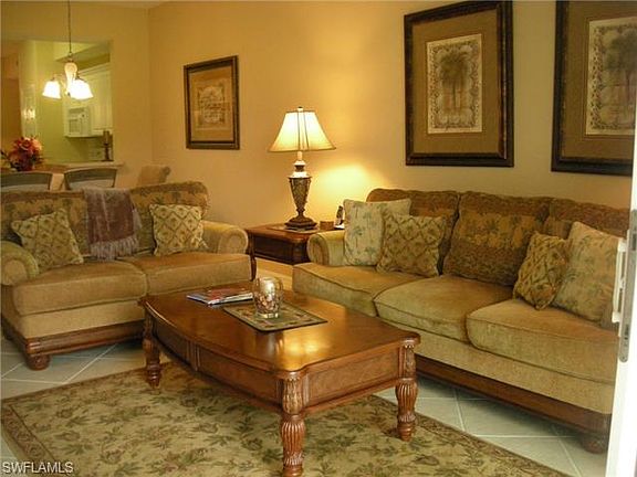 4th image of 3988 Bishopwood Ct E Unit 105
