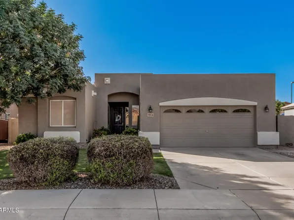 3904 S SINOVA Avenue, Gilbert, AZ 85297