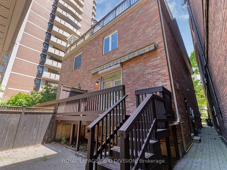 6 Huntley St — Photo 14