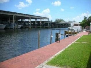 3681 NW 20th St, Miami, FL 33142