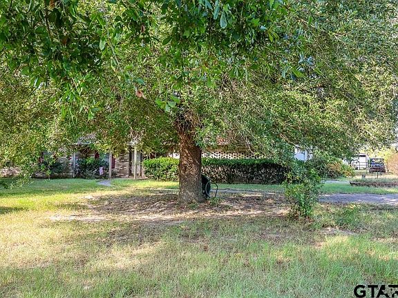 4th image of 306 County Road 415