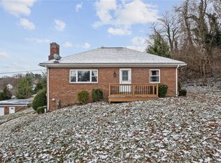 802 Moninger Ave, Houston, PA 15342