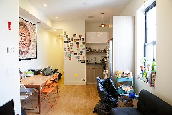 Rented by P Management | media 26