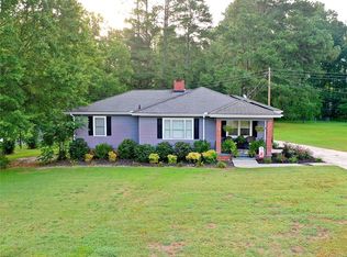 111 Oak Dr, Honea Path, SC 29654