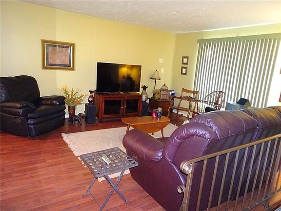 2nd image of 5775 Clover Meadow Ln
