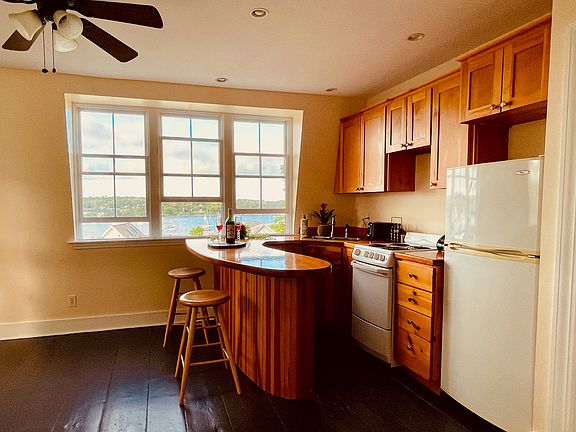 4th image of 56 Union St #1