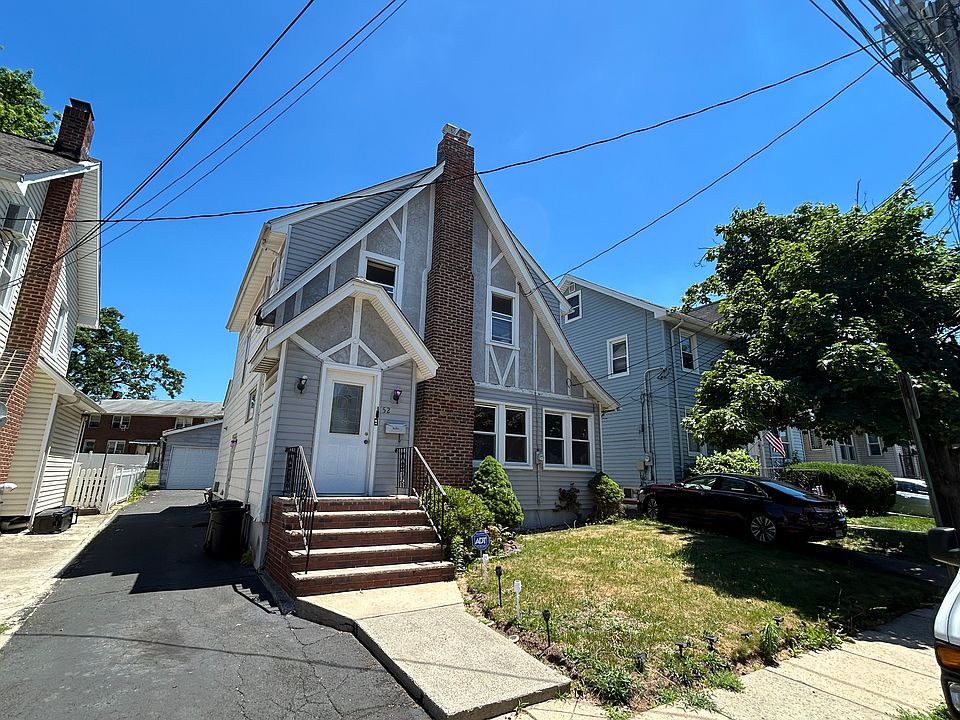 1st image of 52 Fairway Ave