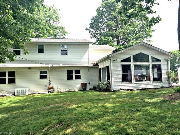 4th image of 8217 Pin Oak Dr