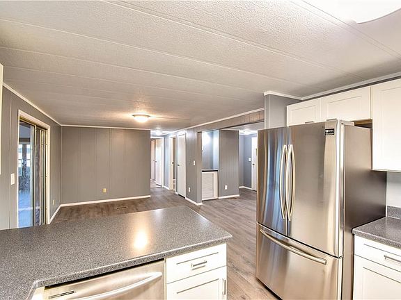 4th image of 5835 Red Fox Dr SE