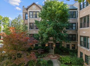 1059 W North Shore Ave APT 3, Chicago, IL 60626