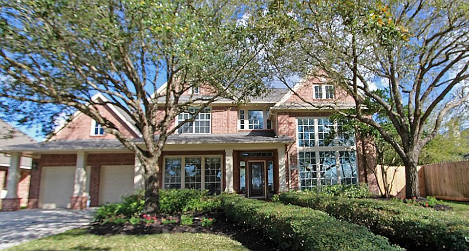 1st image of 1907 Misty Oaks Ln