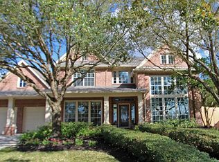 1907 Misty Oaks Ln, Sugar Land, TX 77479