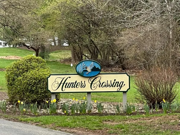 354 Burdock Ct, Three Bridges, NJ 08887