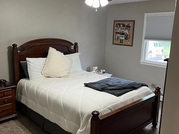 3rd image of 351 Oak St #351