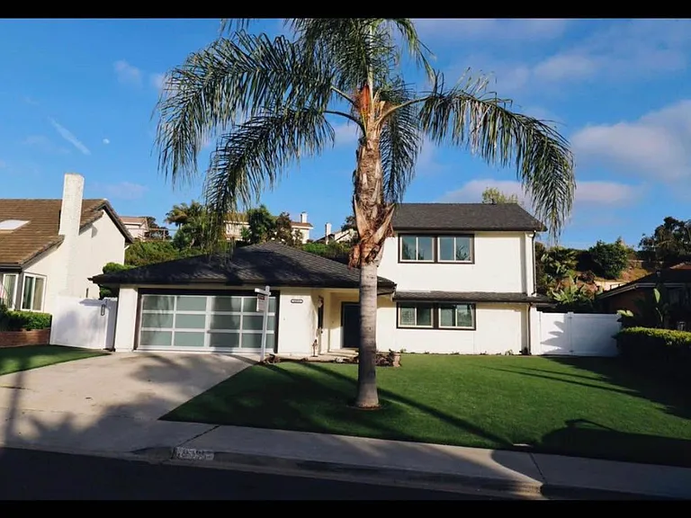 6438 La Paloma St — Photo 1