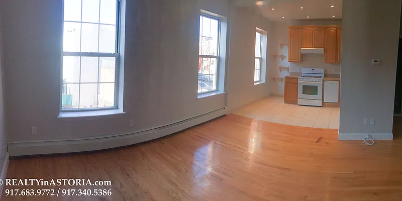 Rented by Alexiou Realty | media 6