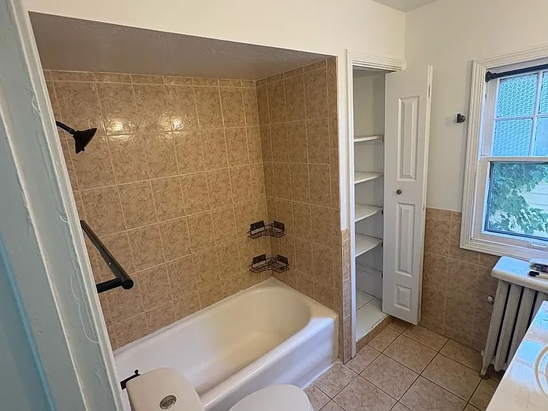 2561 S Taylor Rd — Photo 20