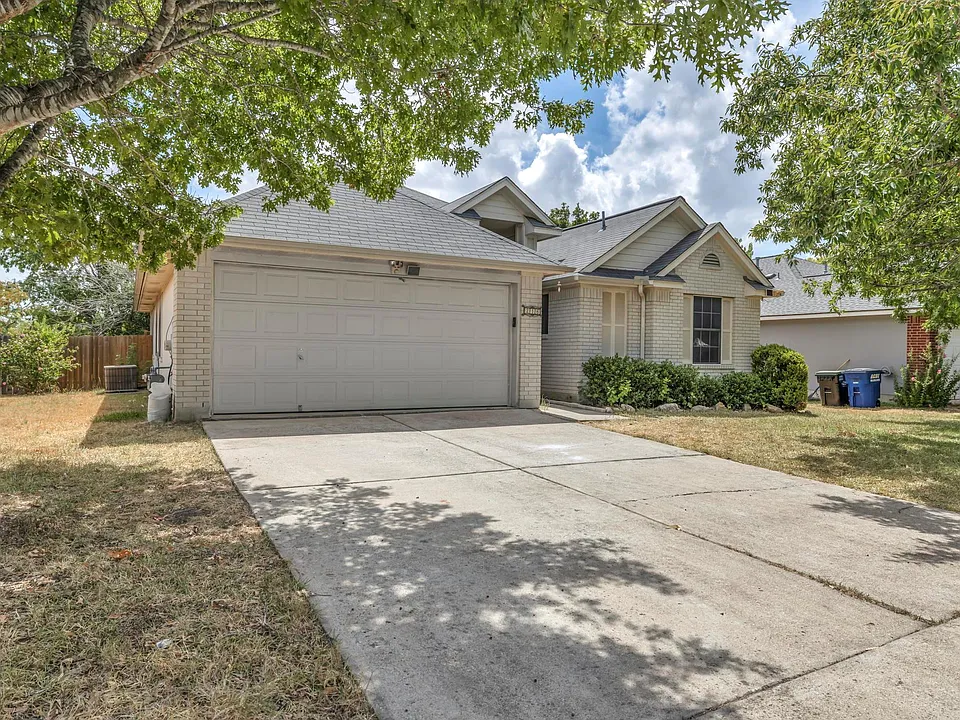 216 Meadowside Dr
