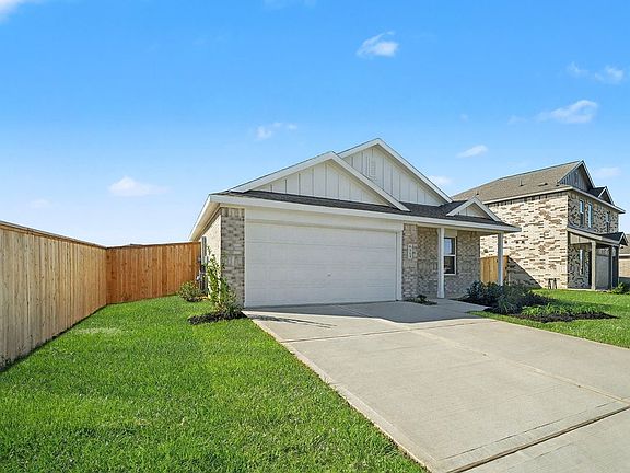 2nd image of 6315 Linden Leaf Dr