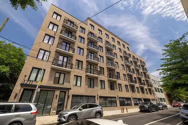 Rented by Brooklyn Group | media 7