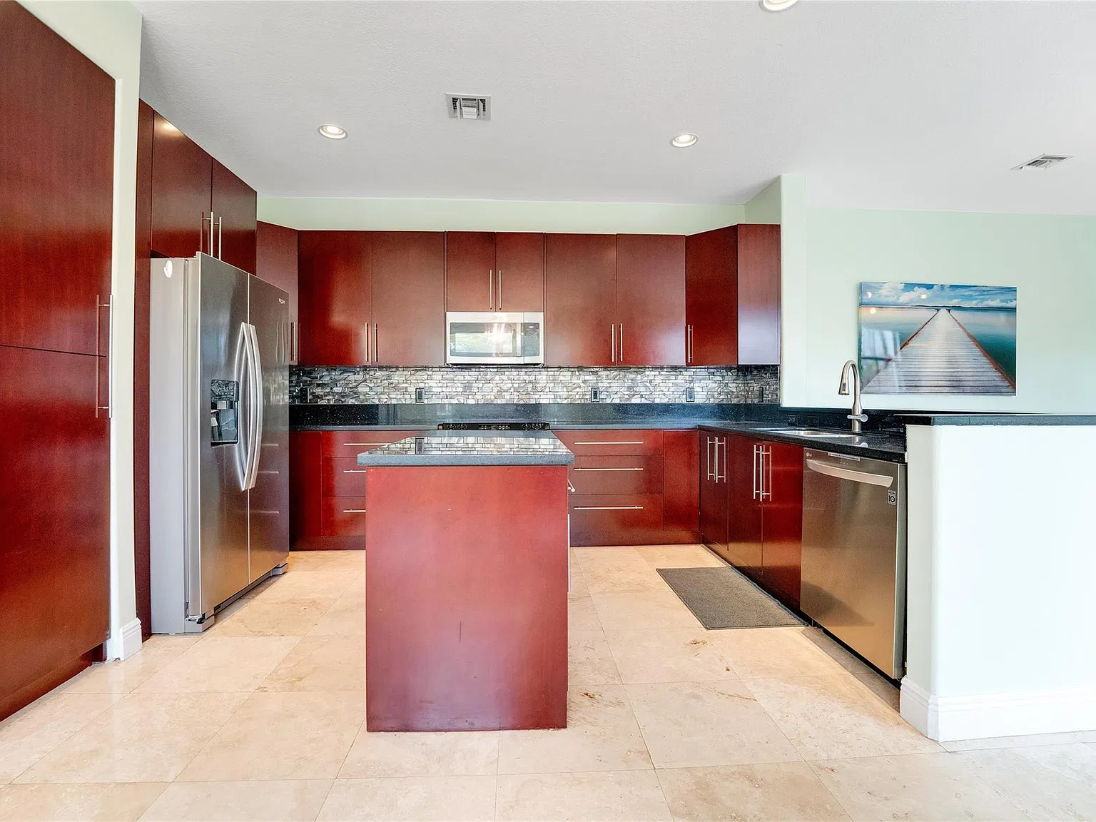3 bed, 3.5 bath, 2754 sqft, $5,000 — Photo 3