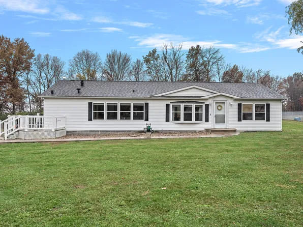 11050 Scotch Pine Ct, Dawson, IL 62520