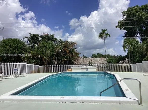 1501 NE 191st St, Miami, FL