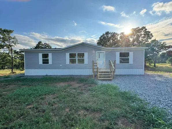 24748 N County Road 3057, Foster, OK 73434