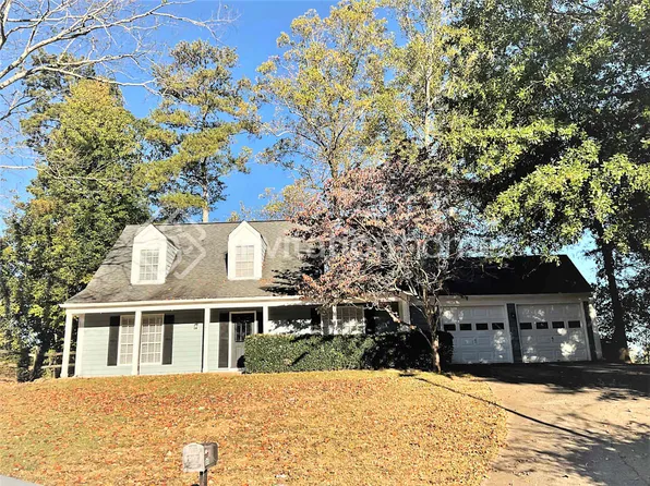 650 Cranberry Ct, Roswell, GA 30076