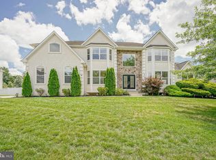 2020 Paddock Ln, Williamstown, NJ 08094
