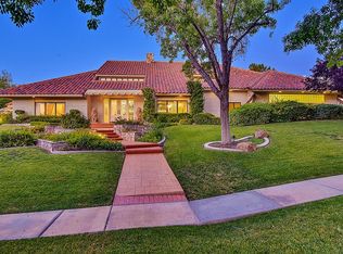 60 Quail Run Rd, Henderson, NV 89014