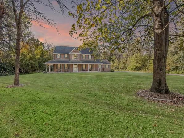 969 Riverside Dr, Suamico, WI 54173