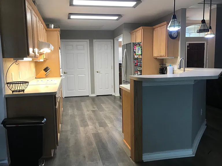 6734 Northgate Dr — Photo 12