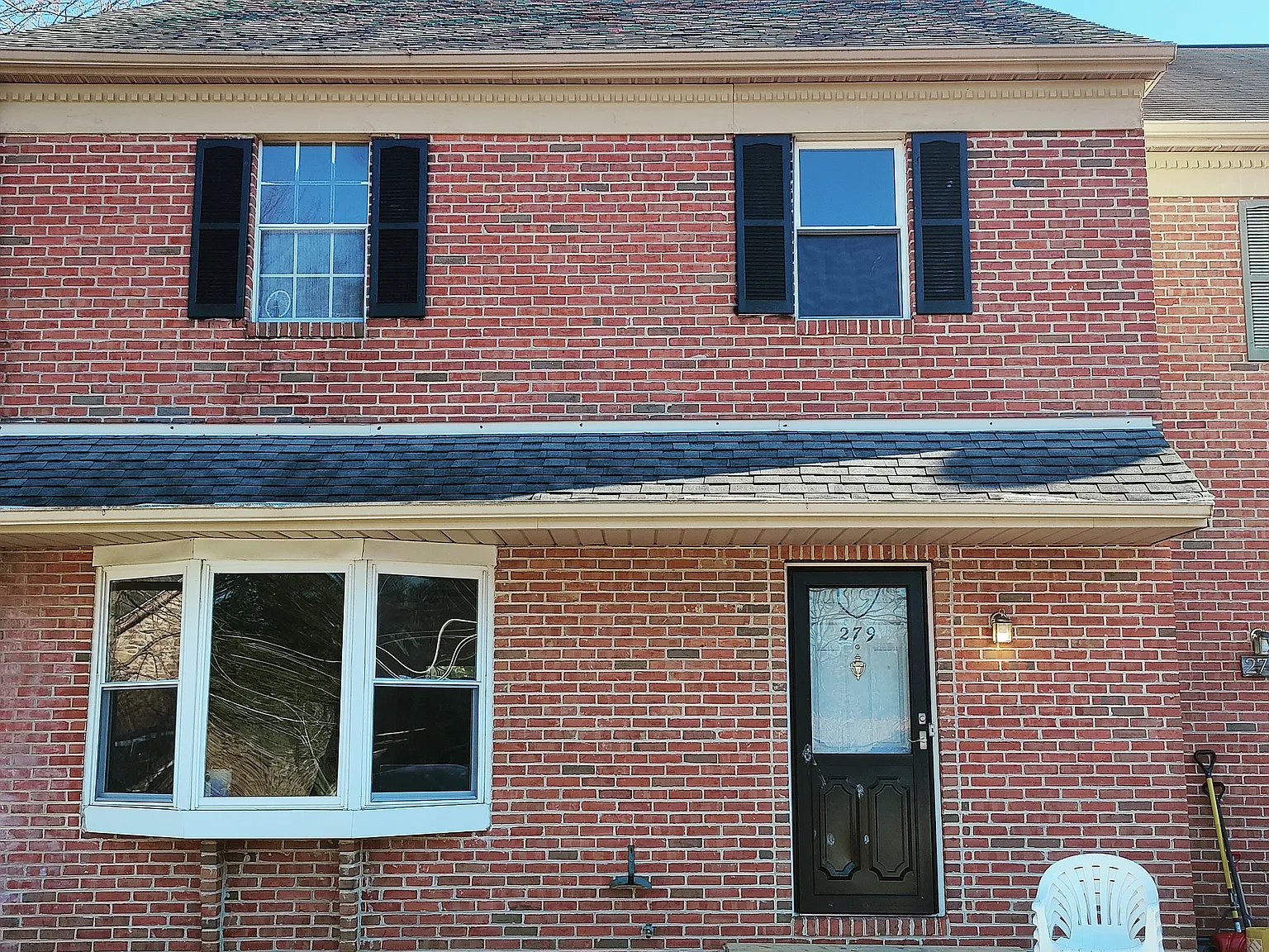 3 bed, 1.5 bath, 2043 sqft, $2,500 — Photo 2