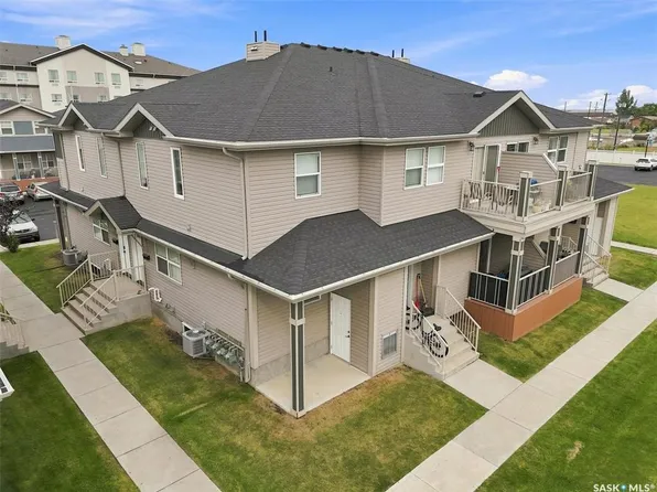 UNIT 222-100 Chaparral BOULEVARD, Martensville, SK S0K 0A2