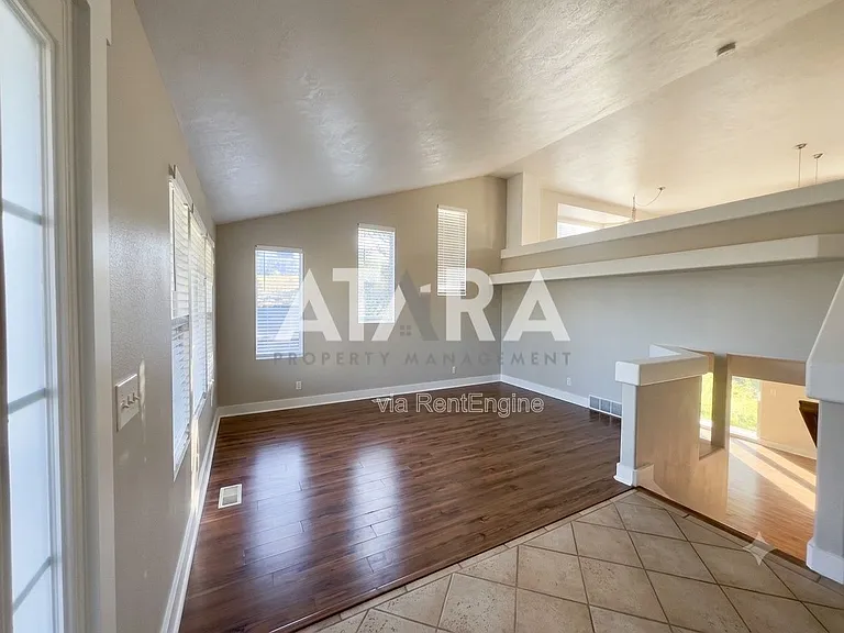 10912 S Poplar Brook Pl — Photo 9