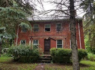 6300 Tuscarawas Rd, Industry, PA 15052