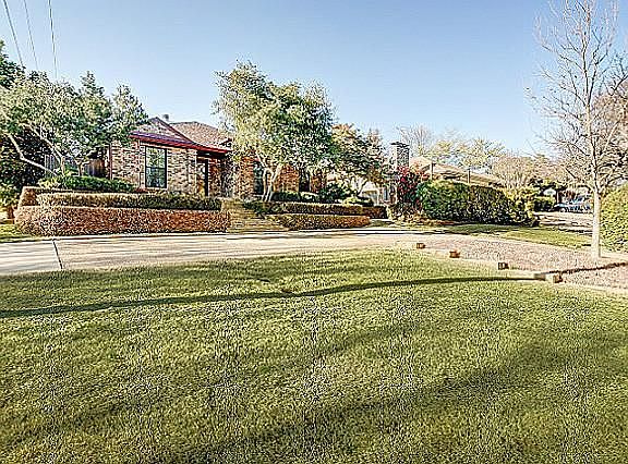 3rd image of 8005 Forest Trl