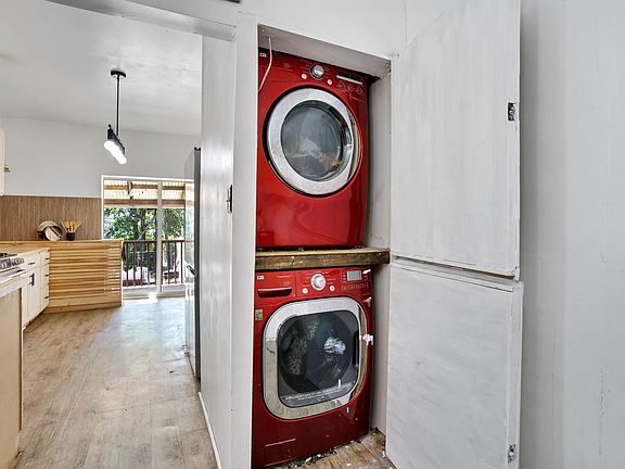 5th image of 6240 Haverford Ave #2