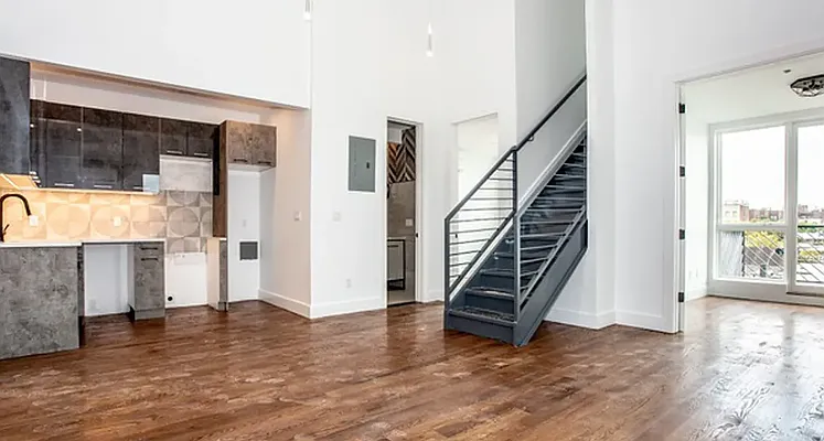 Rented by Loom Capital Group Inc. | media 26