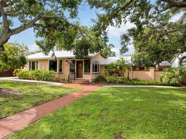 1926 Morris St, Sarasota, FL 34239