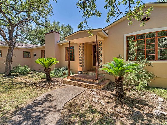 3rd image of 210 PALO VERDE
