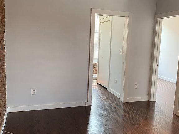 4th image of 197 E 7th St #5