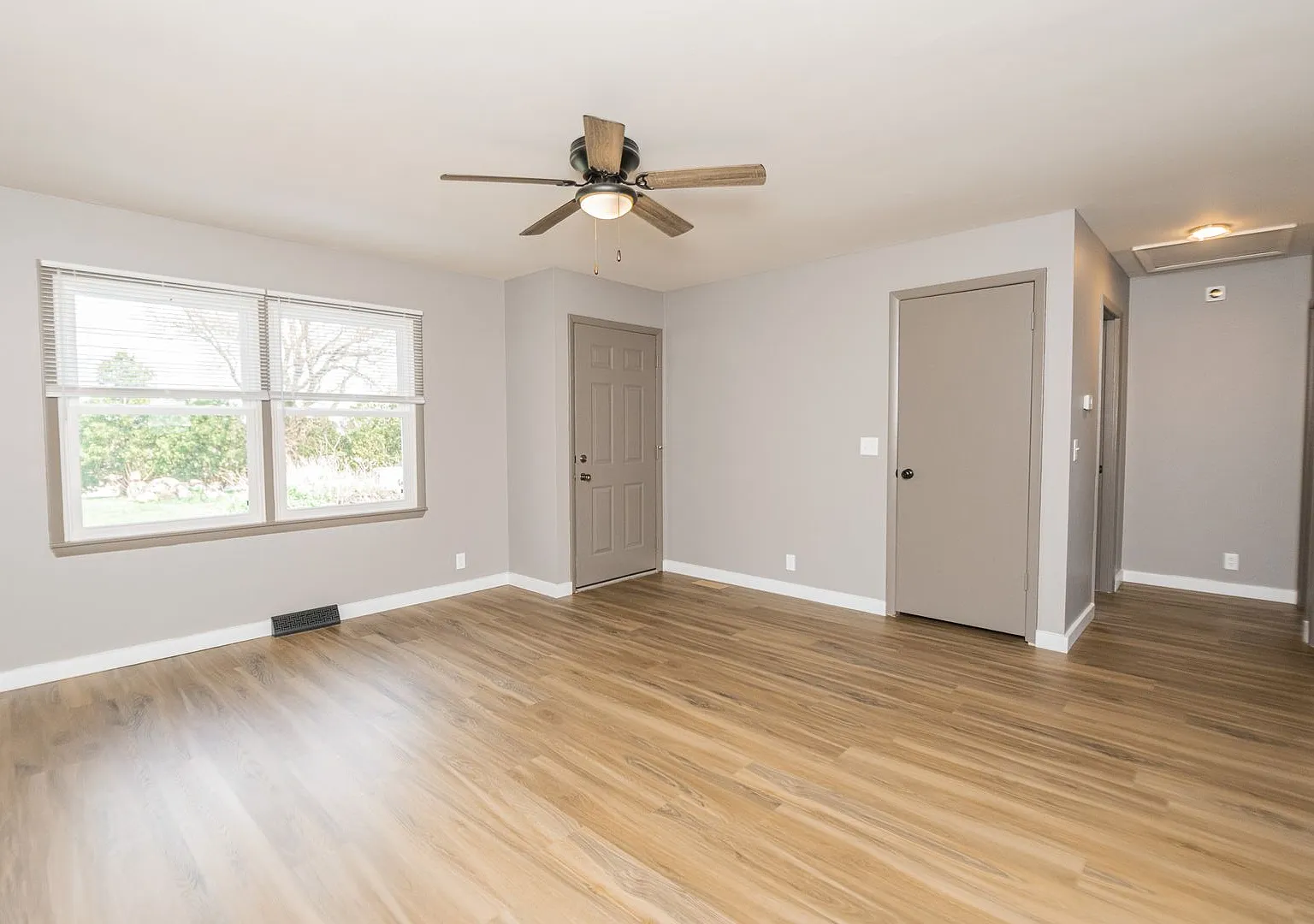 2 bed 1 bath home in Wheeler — Photo 2