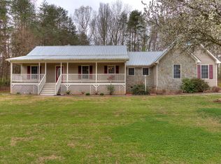 16 Indian Hills Dr, Rydal, GA 30171