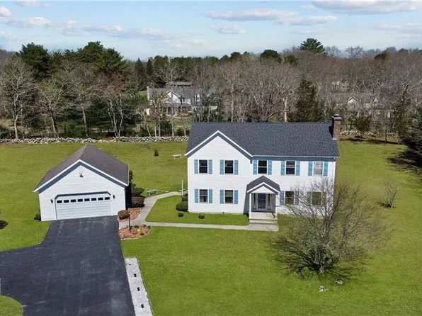 1 Del Bonis Dr, Richmond, RI 02892