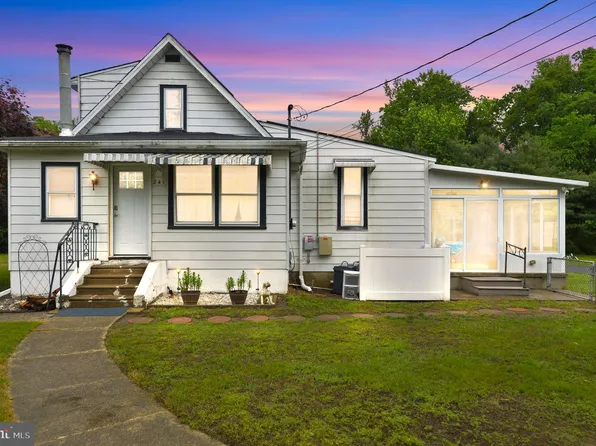 241 Glenn Ave, Blackwood, NJ 08012